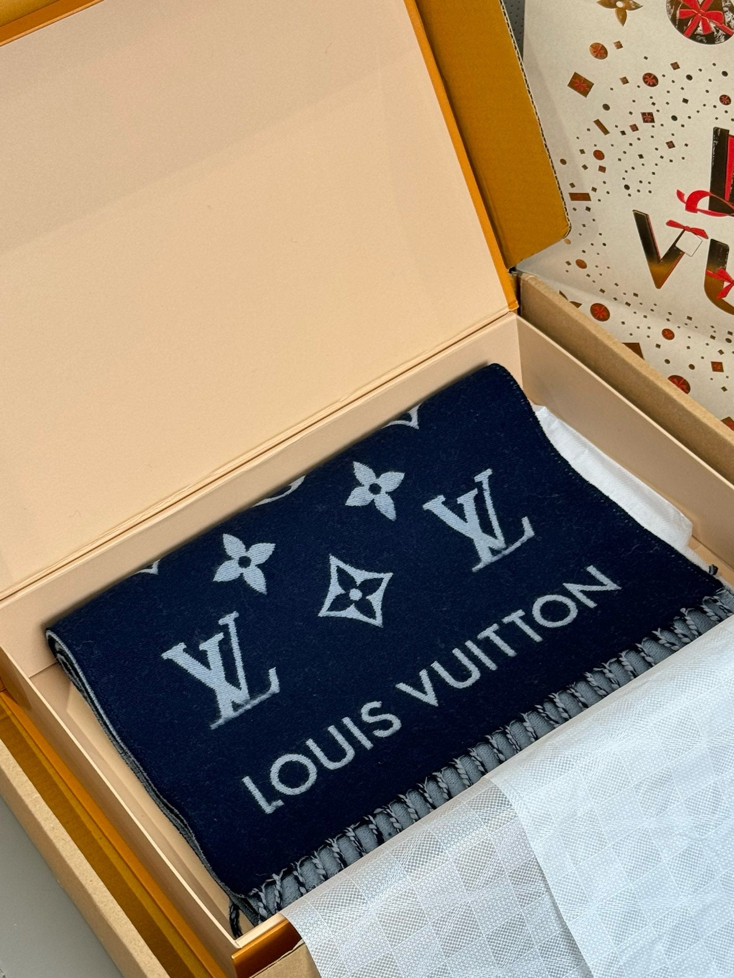 LV SCARF