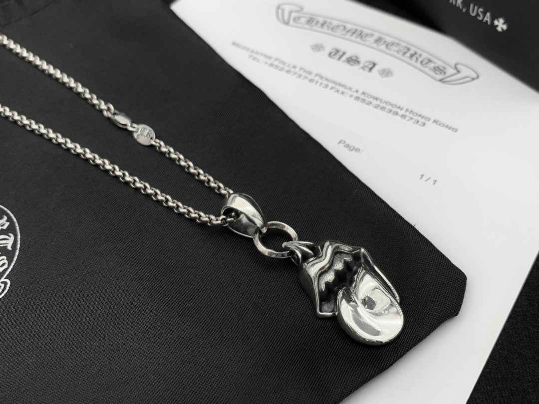 CH NECKLACE