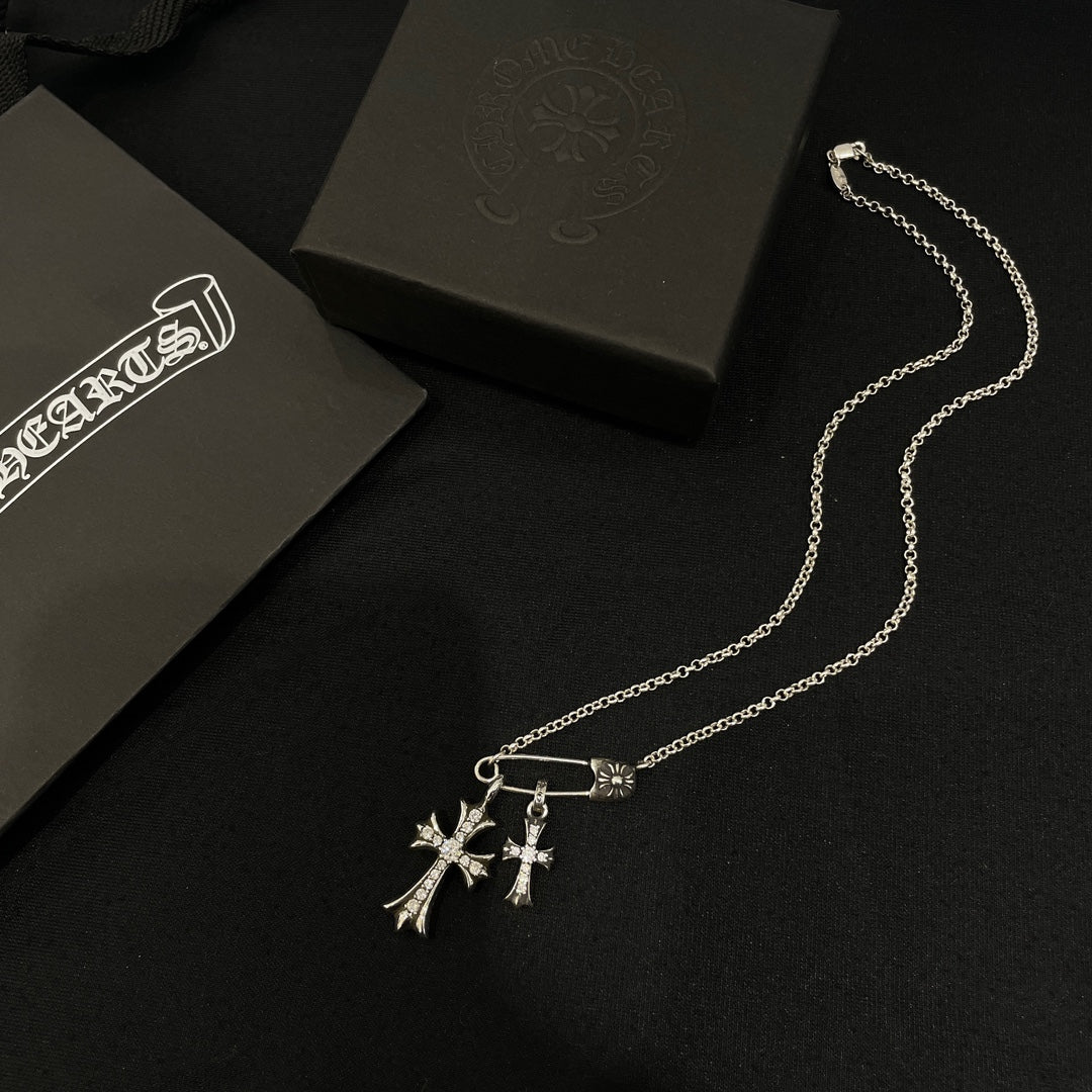 CH NECKLACE