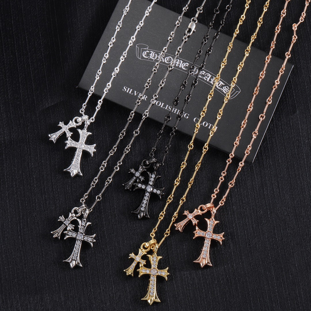 CH NECKLACE