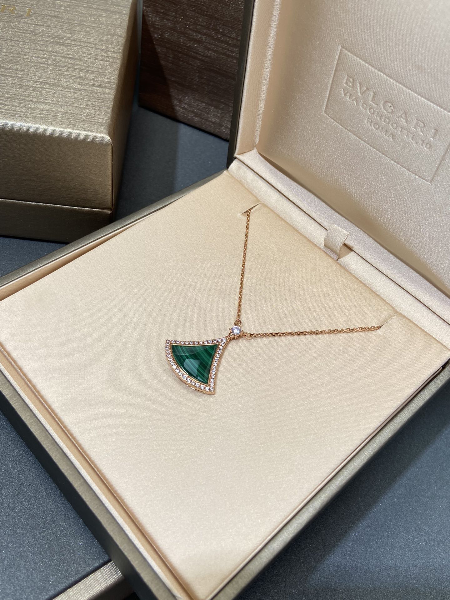 BVLGARI NECKLACE