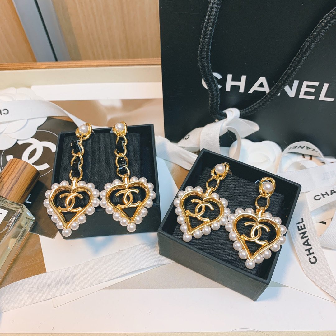 CHANEL EARRINGS