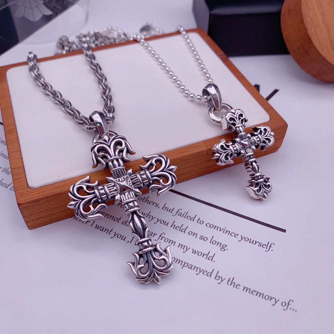 CH NECKLACE