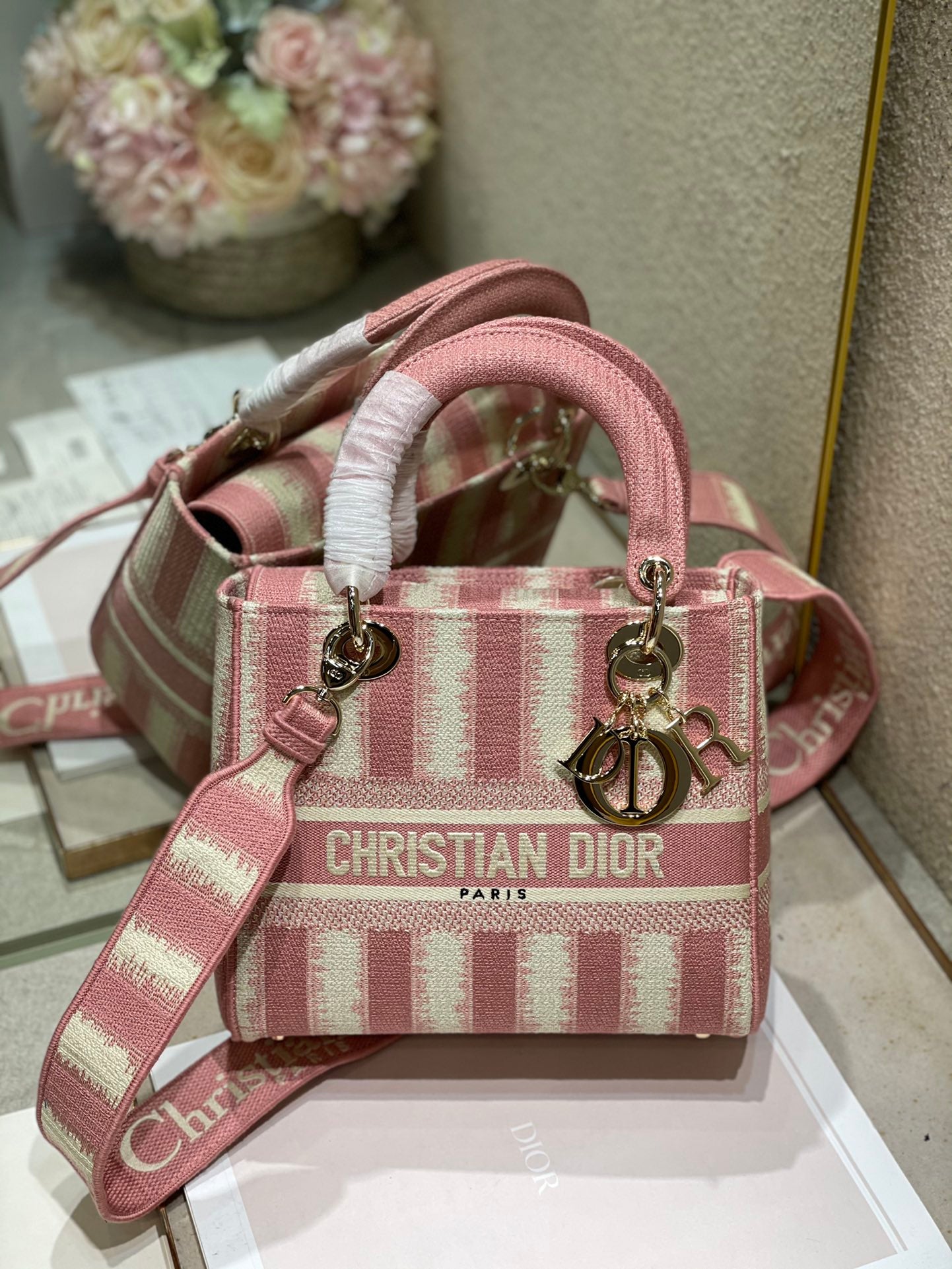 DIOR D-JOY BAG