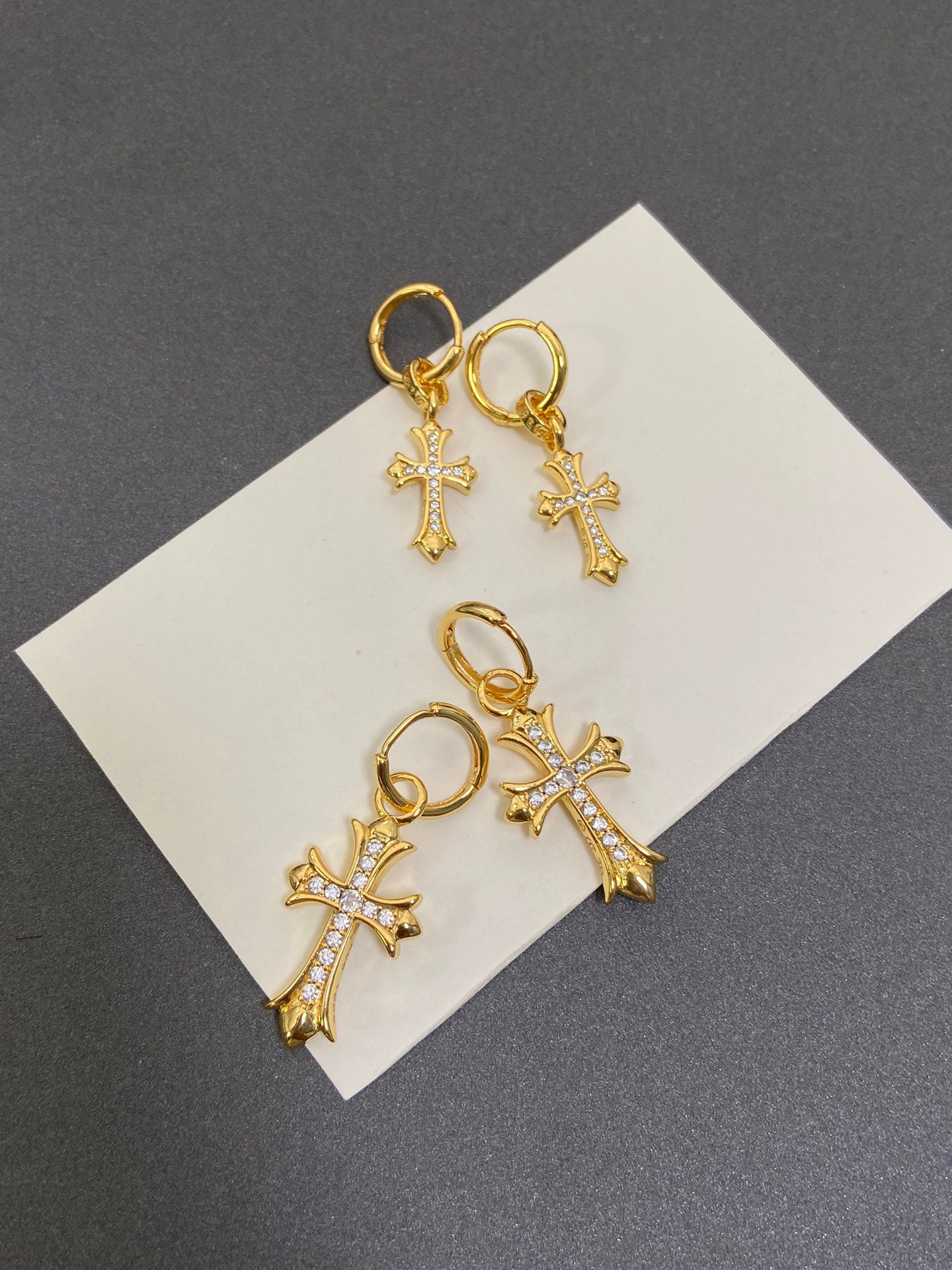 CH EARRINGS