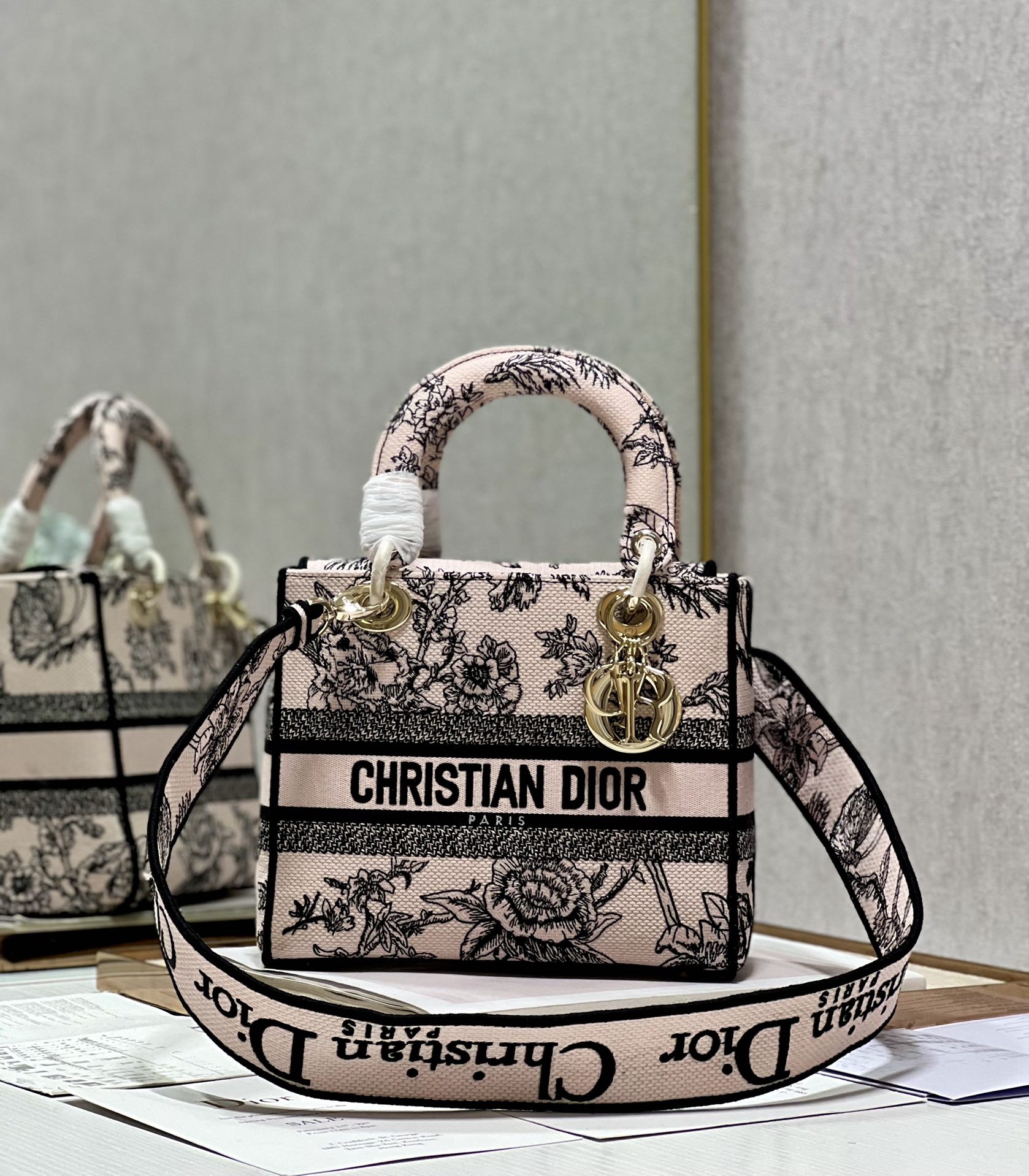 DIOR D-JOY BAG
