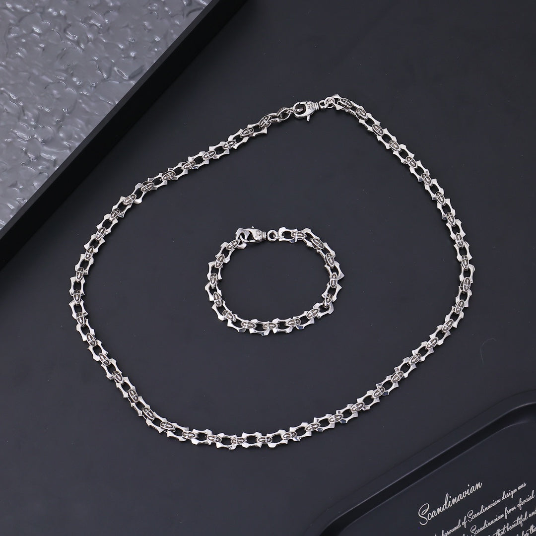 CH NECKLACE