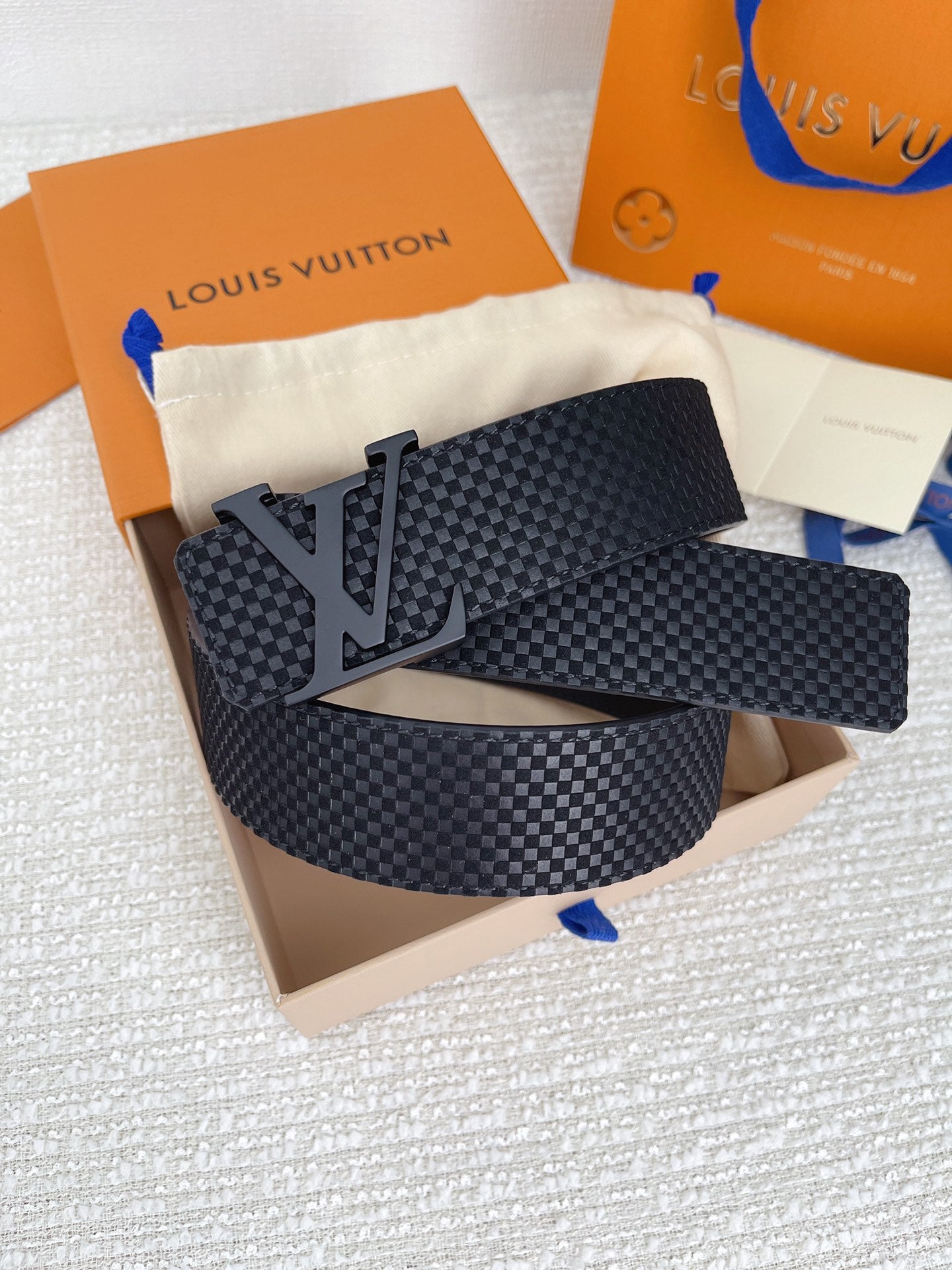 LV BELT