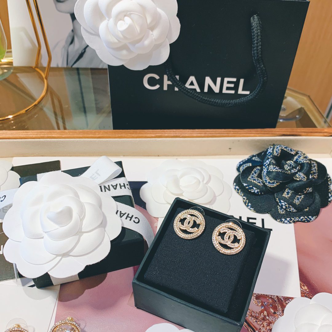 CHANEL EARRINGS