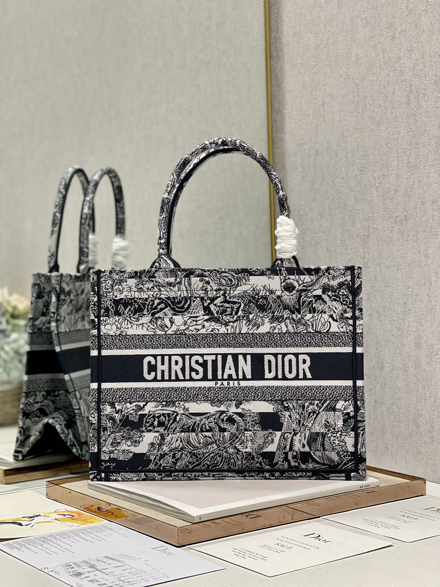 DIOR TOTE BAG