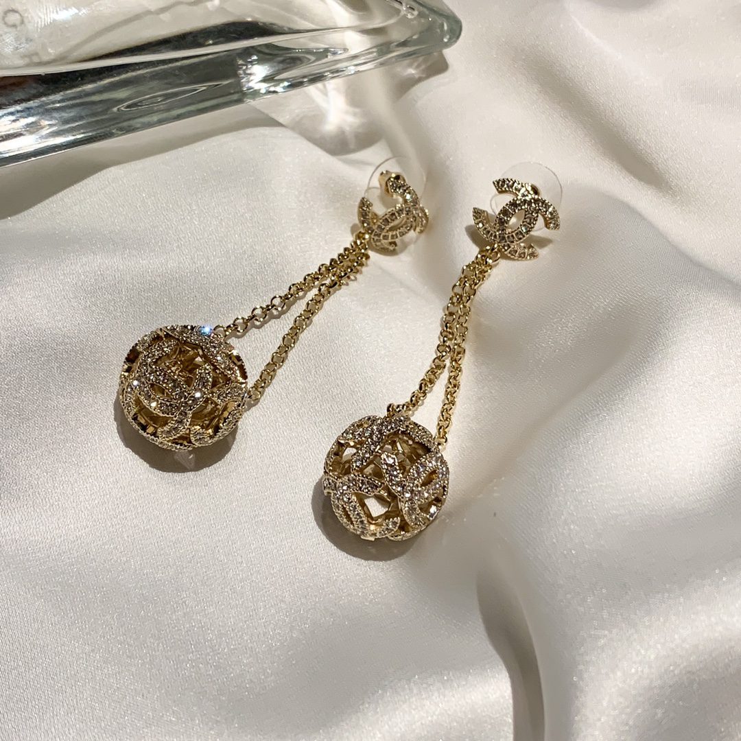 CHANEL EARRINGS