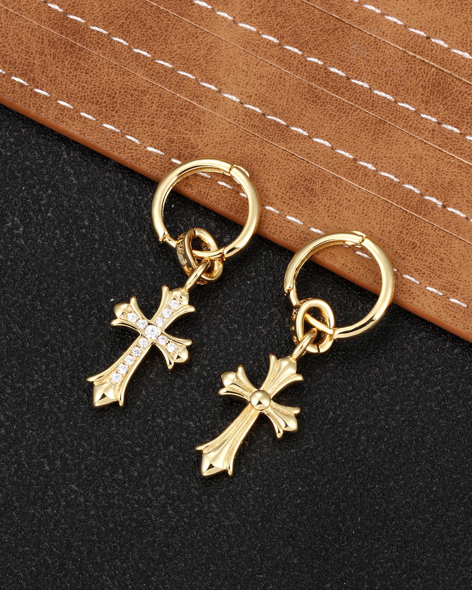 CH EARRINGS