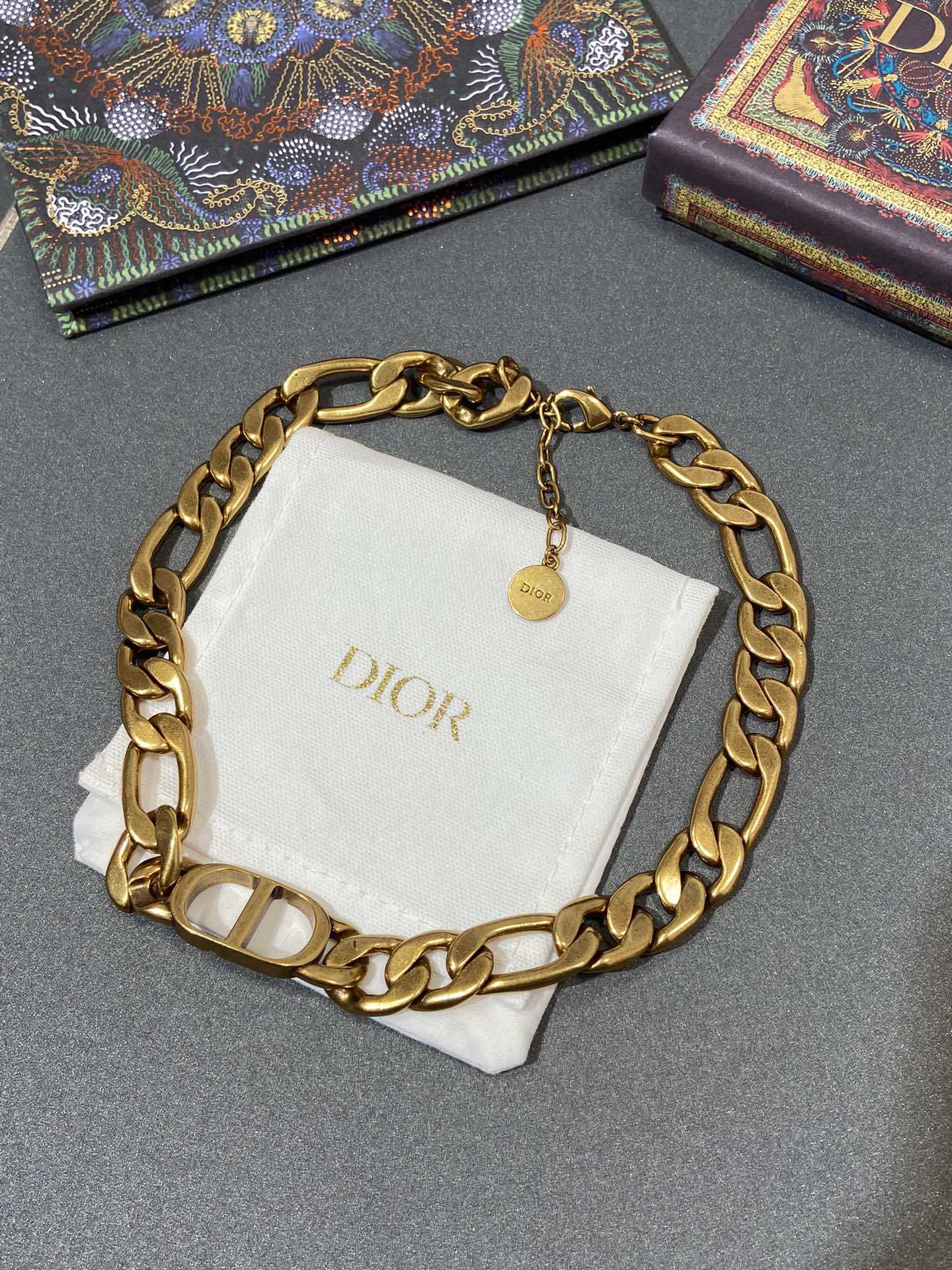 DIOR NECKLACE