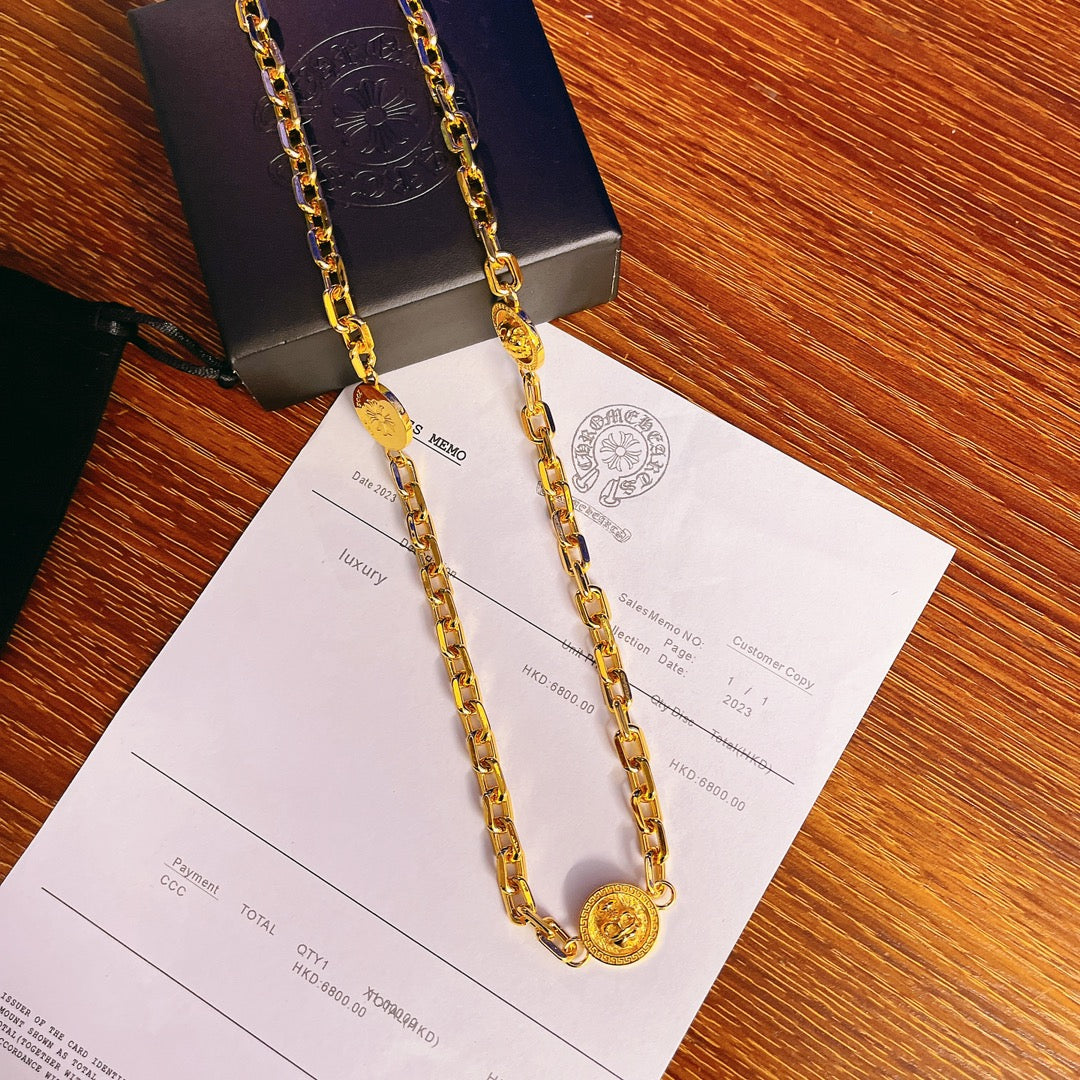 CH NECKLACE