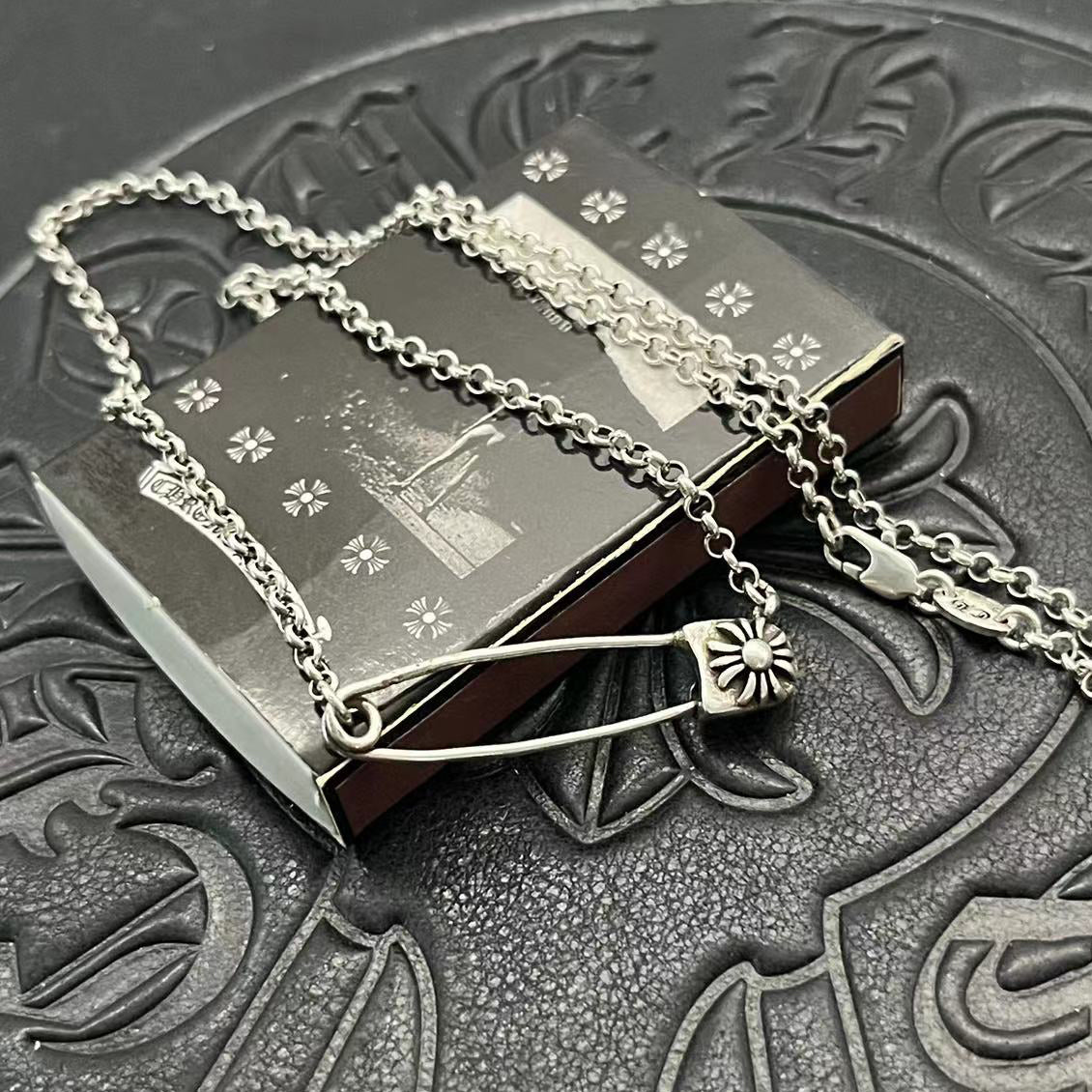 CH NECKLACE