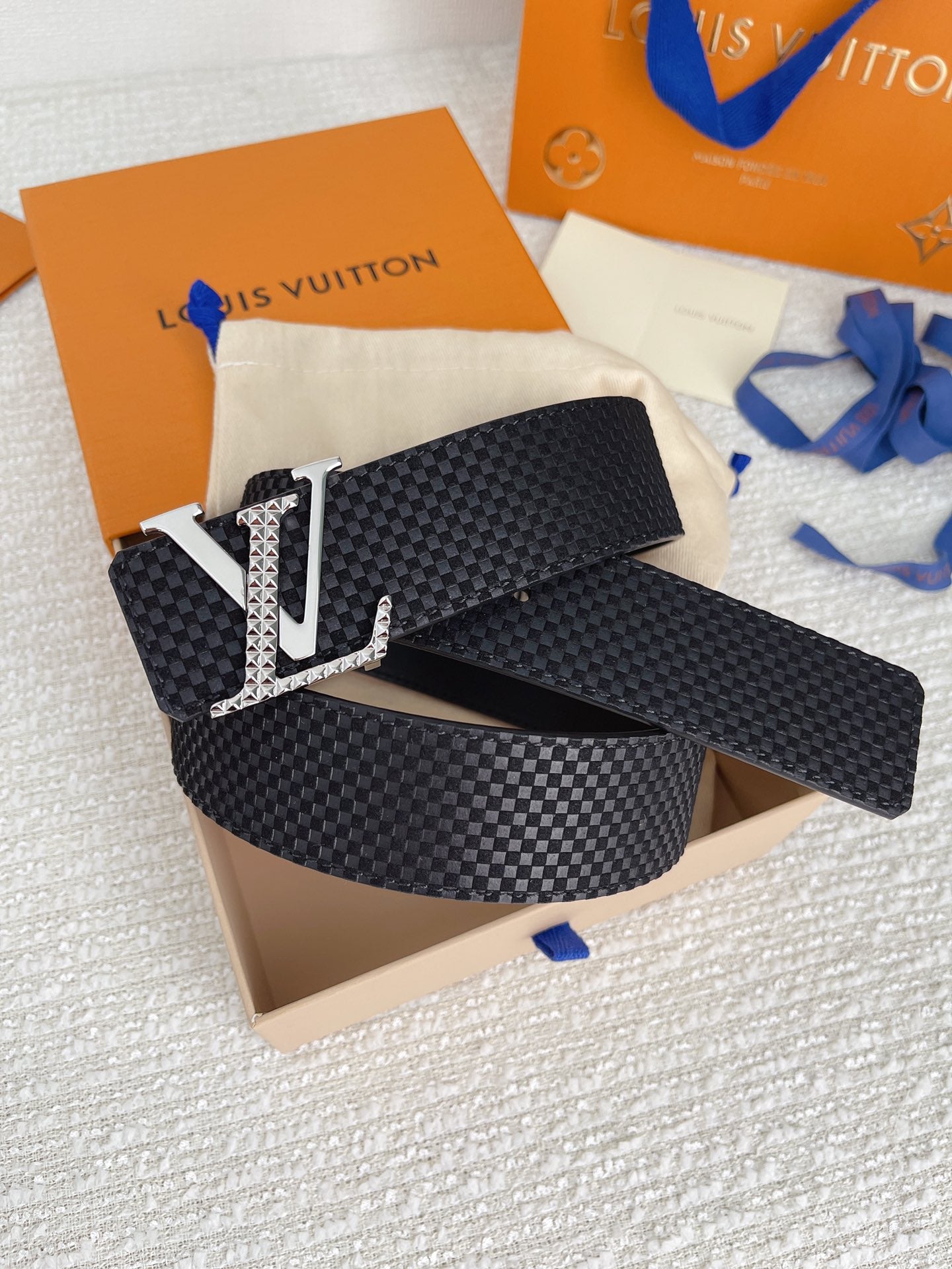 LV BELT