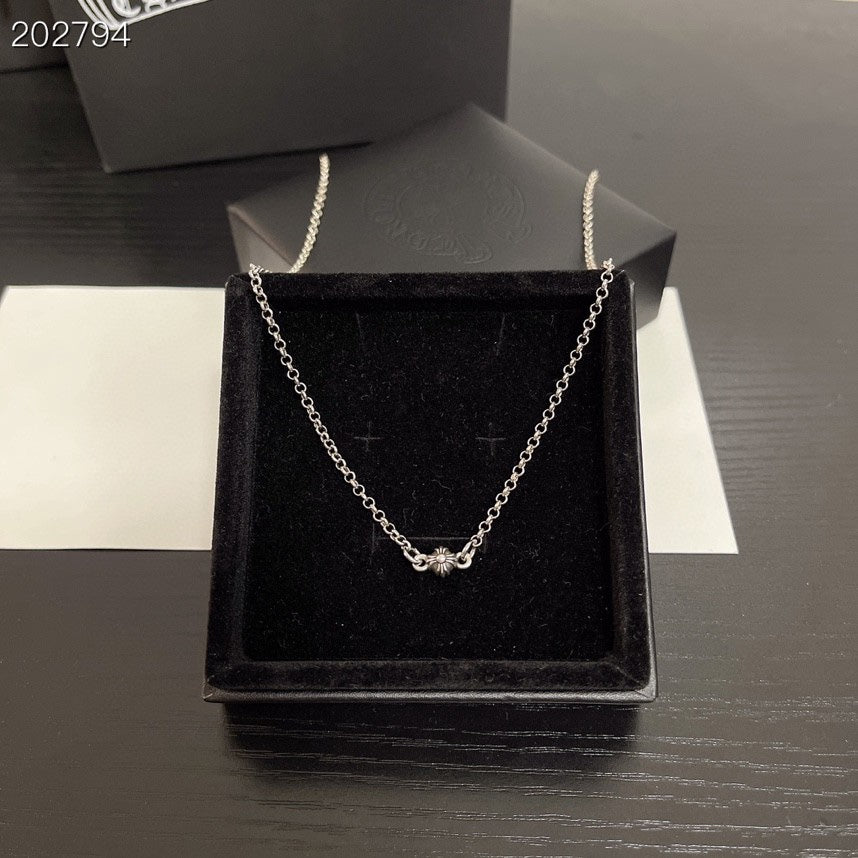 CH NECKLACE