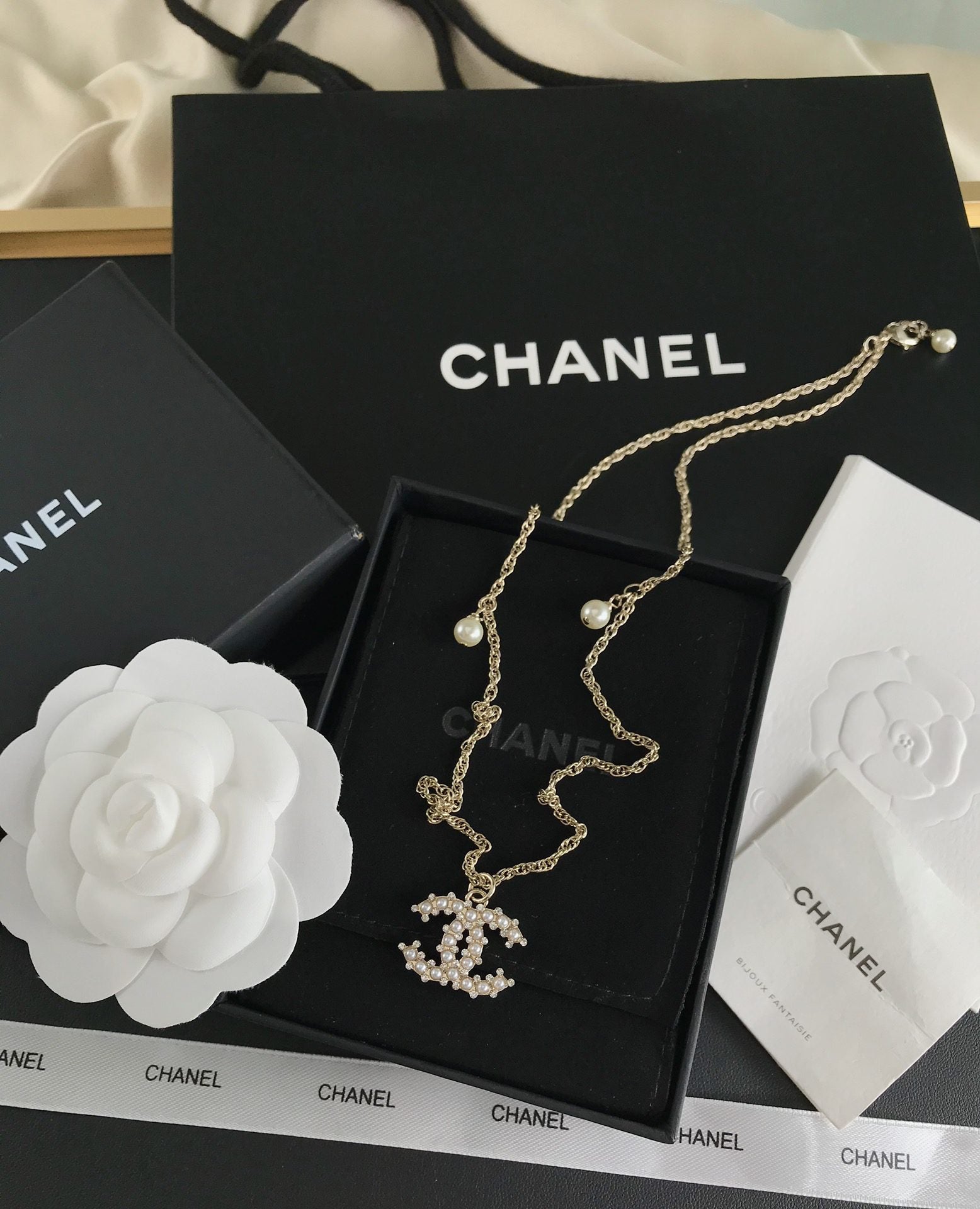 CHANEL NECKLACE