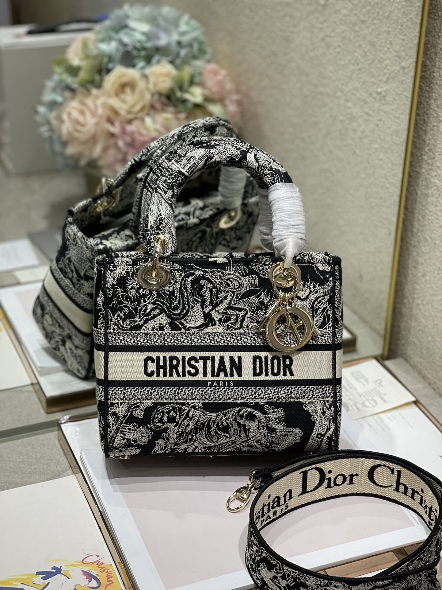 DIOR D-JOY BAG
