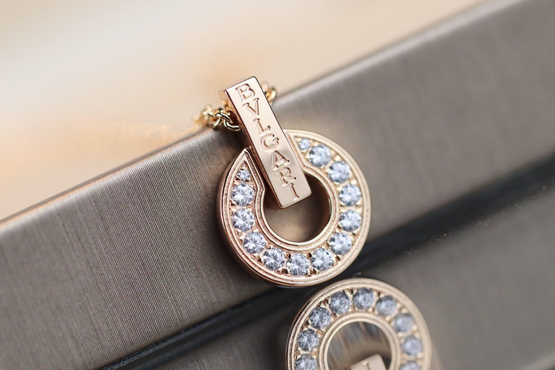 BVLGARI NECKLACE
