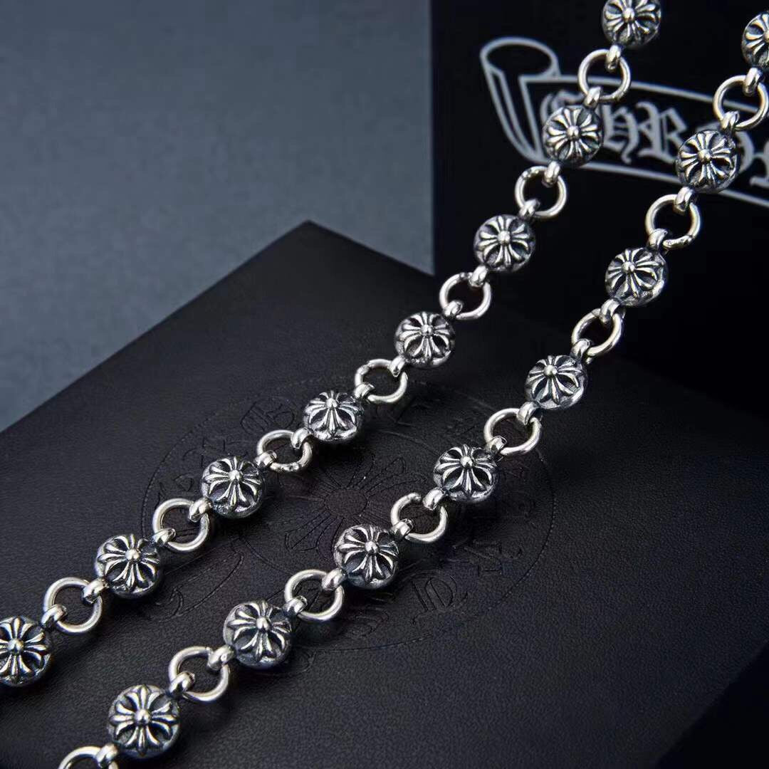 CH NECKLACE