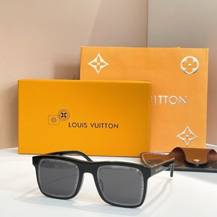 L*uis V*ittion Z2928U