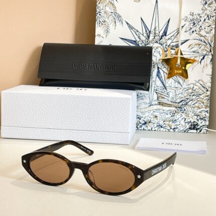 D*or  Dior Pacific R1F