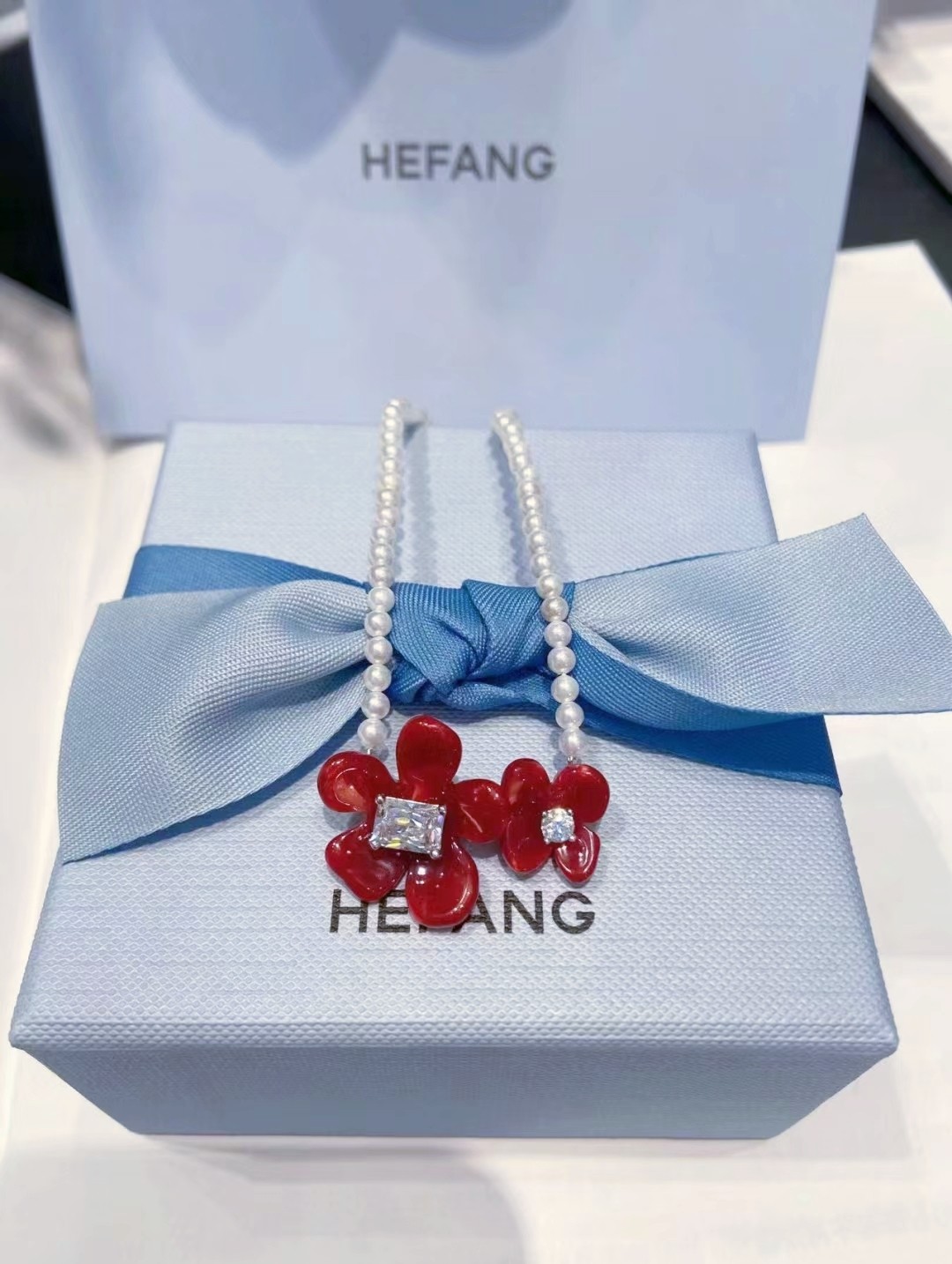 p85【HEFANG Red Iris Sugar Cube Pearl Necklace】Z, now huo️Zhao Lusi