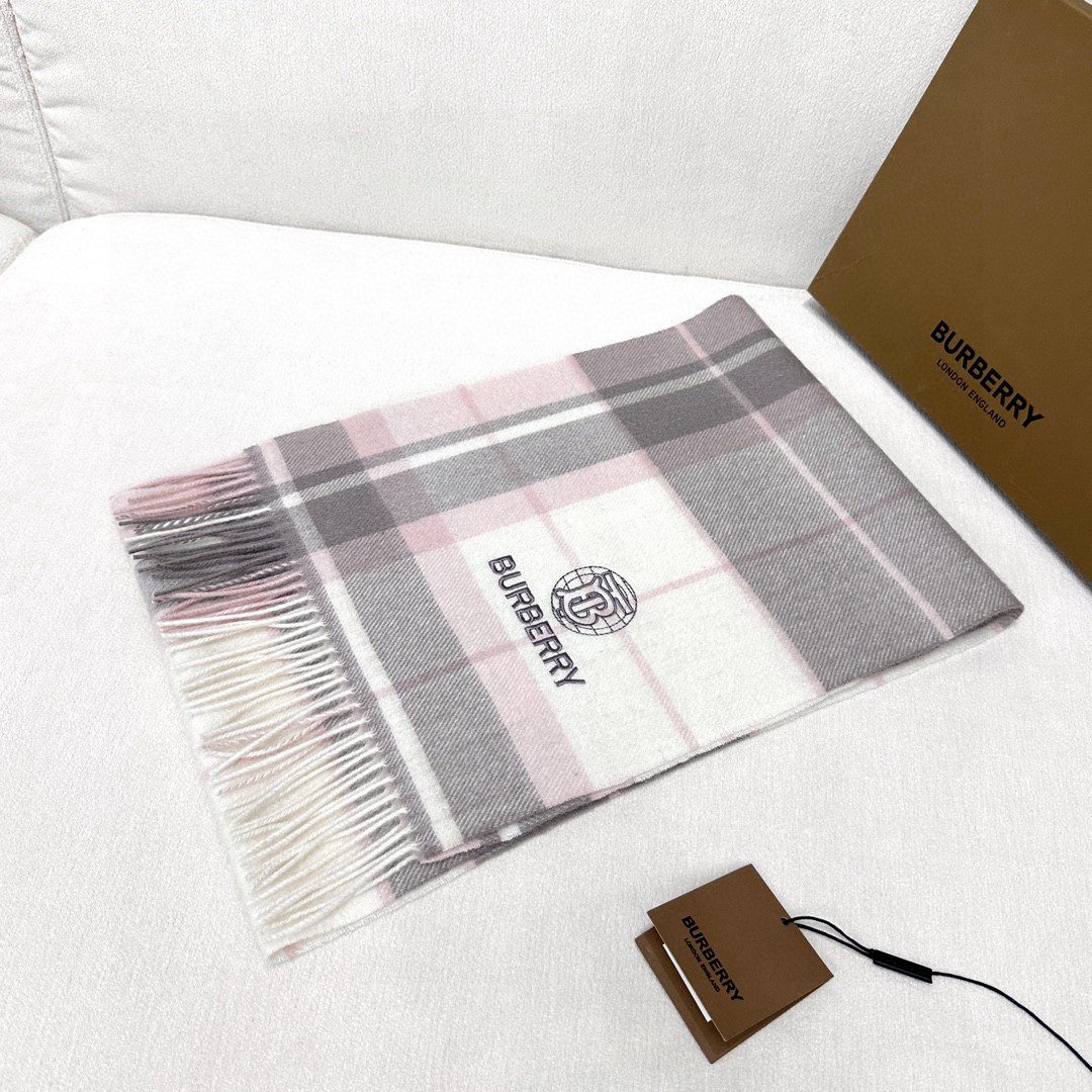 Scarf🧣Top version🧣 0 New model arrived! 24 years old Burberry rare high-end