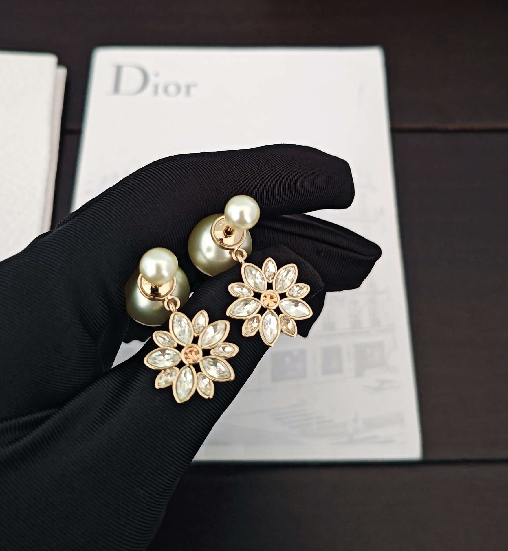 55【Dor latest large and small earl crystal flower earrings】