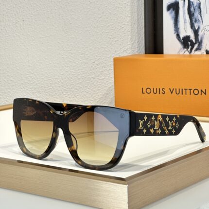 L*uis V*ittion Z1996E