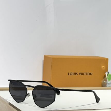 L*uis V*ittion Z2665U