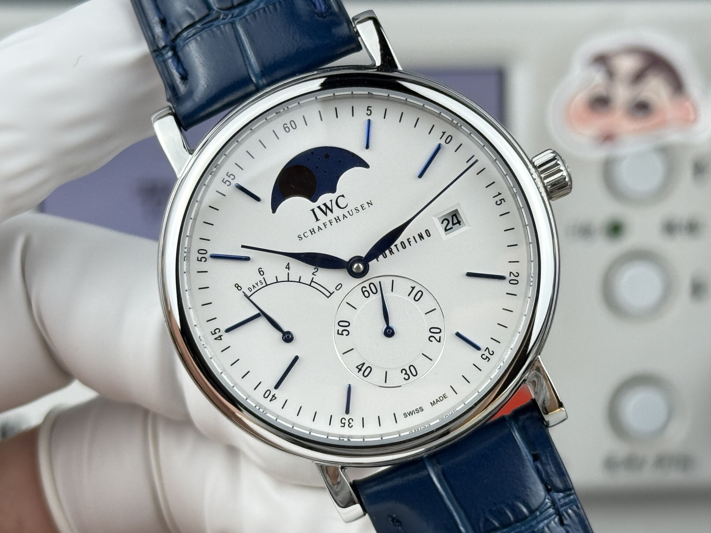 The most dazzling star of IWC is the IWC kinetic energy moon phase expert. The new Portofino series IW51