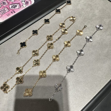 V gold material VCA laser five-flower bracelet