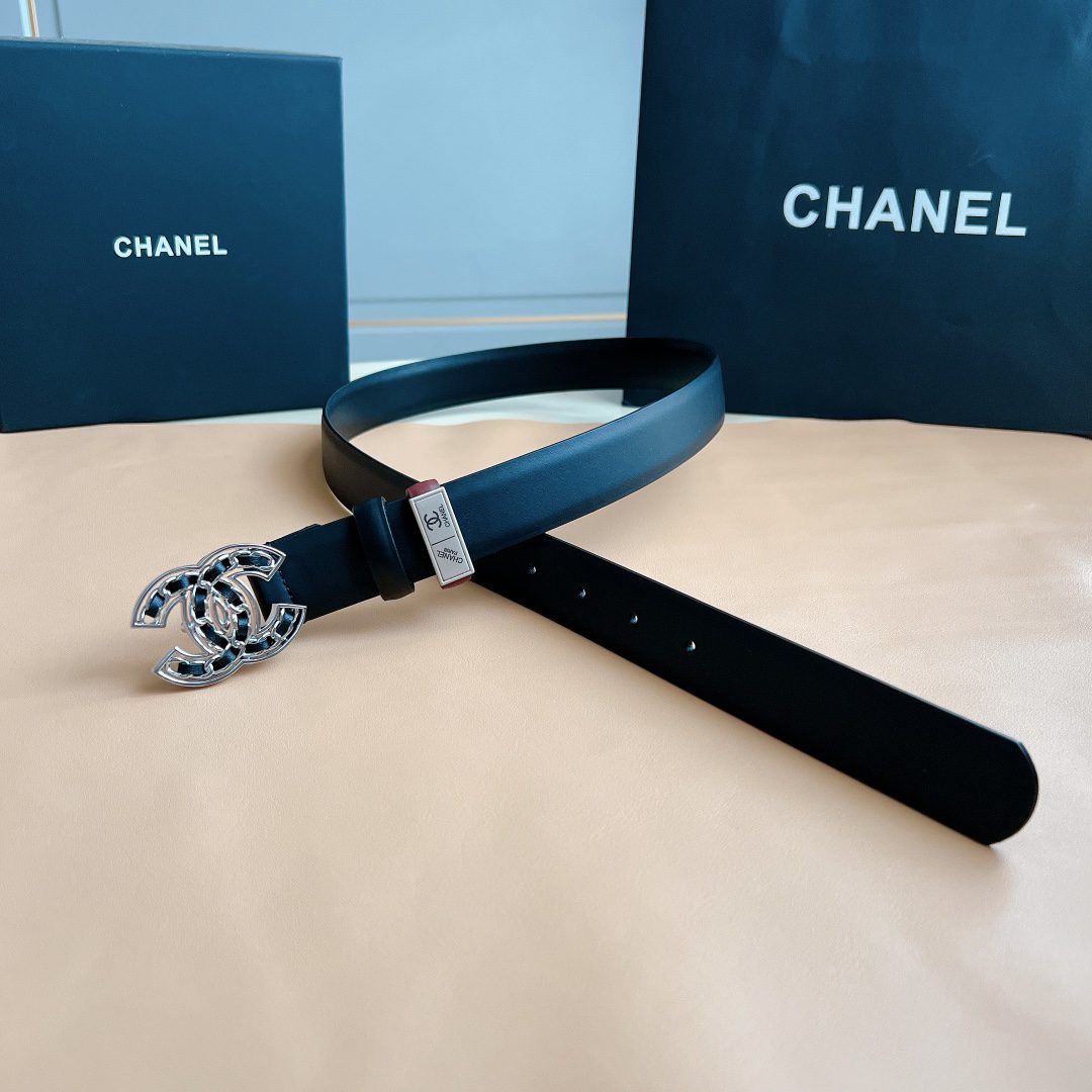 Belt Chanel c hanel small calf leather with moderate hardness and classic CC buckle is the best all year round