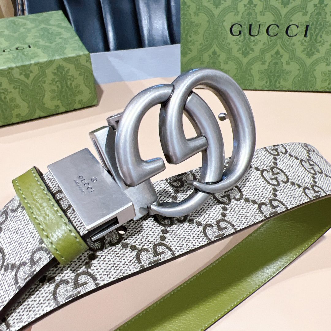 Belt Gucci 4.0cm connects the past and present of the brand, continuing to interpret classic elements in a new way. This one
