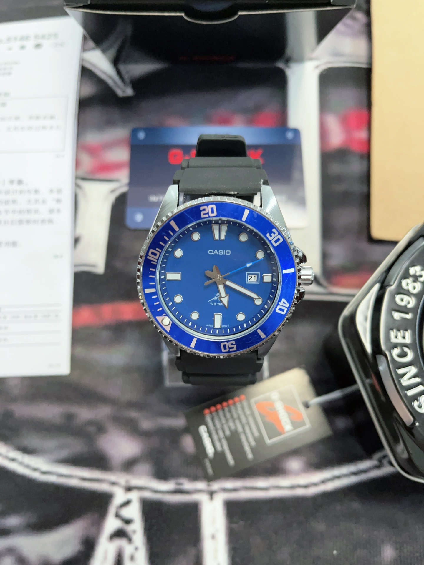 Swordfish No. 3 all blue