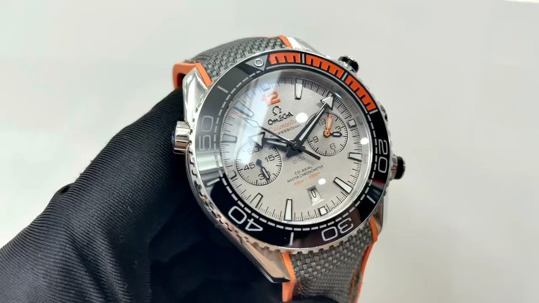 The highest version of Omega Seamaster 600 Chronograph Planet Ocean Legend, the real original one-to-one model opening
