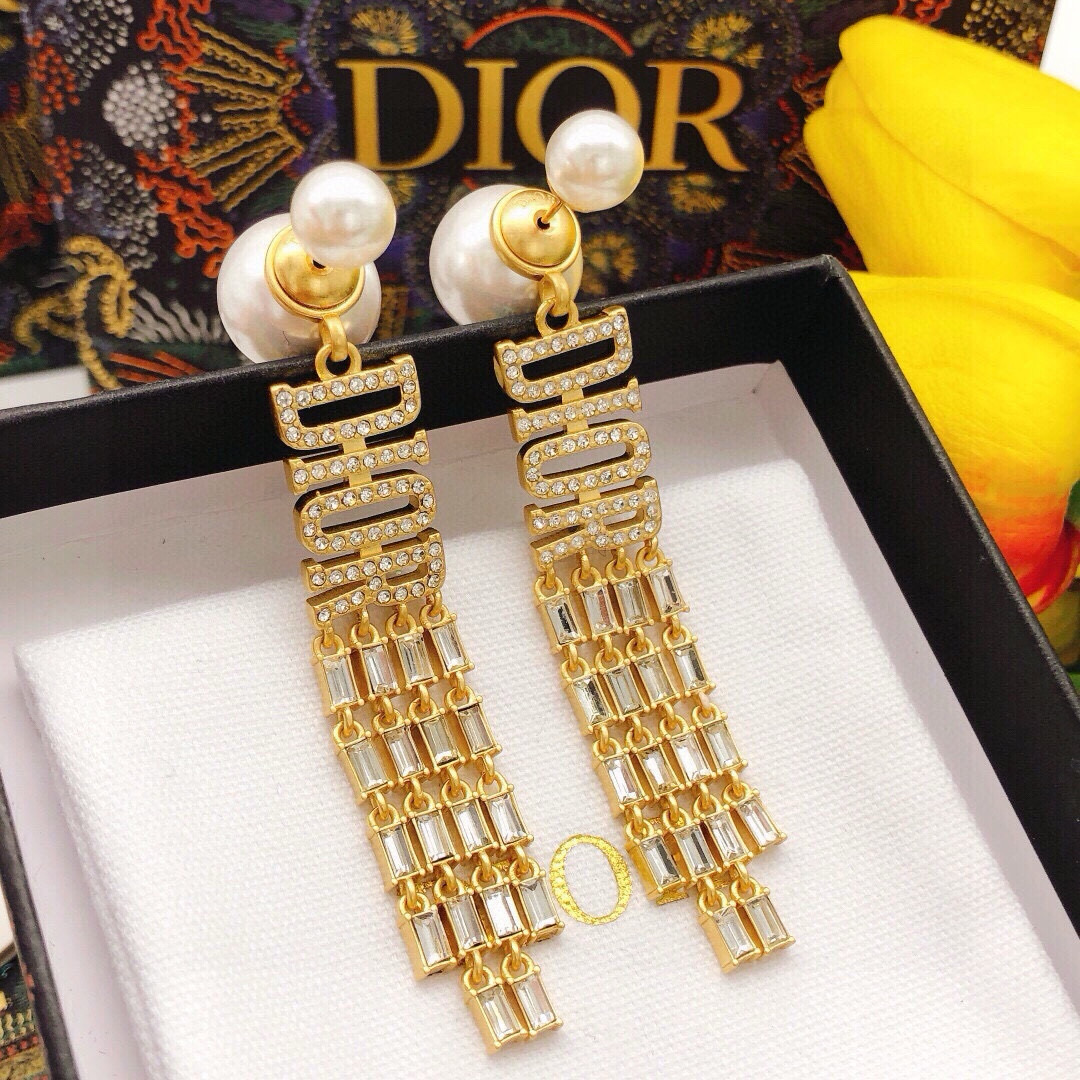 p60 number DED0447 earrings Dior tassel large and small pearl earrings set with diamond crystal CD square diamond tassel