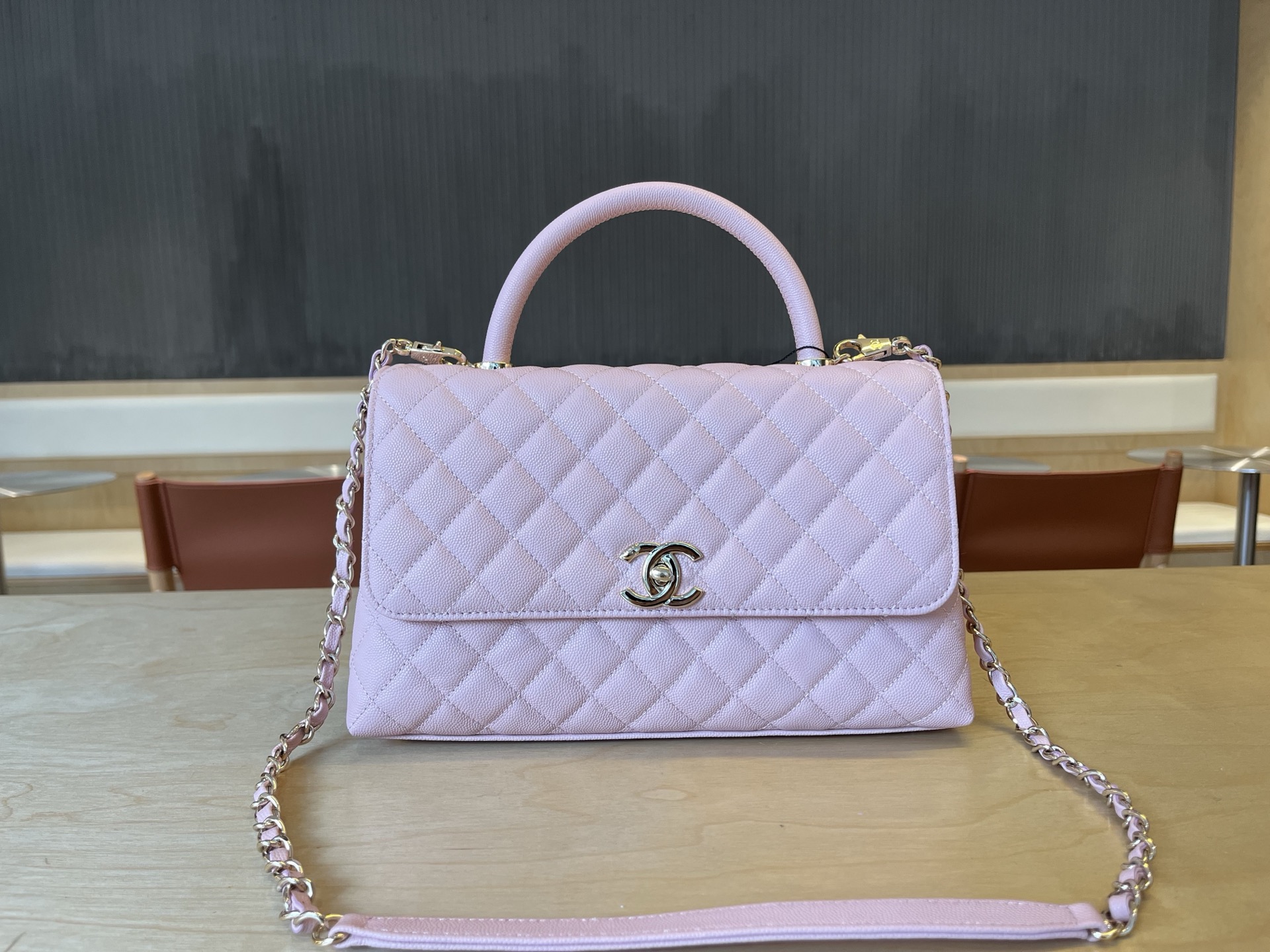 Bag Chanel 8 21 new style 𝑐𝑜