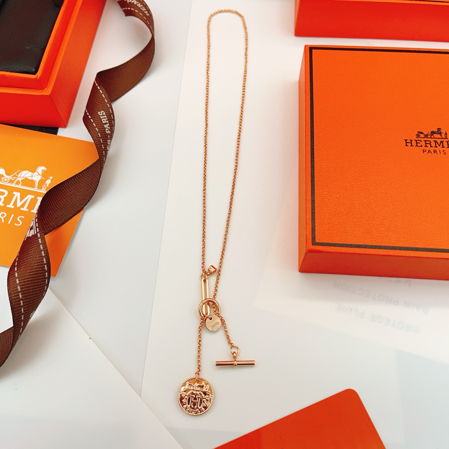 p70HX3 [He@mes latest rose gold coin-shaped necklace] consistent Zp brass material