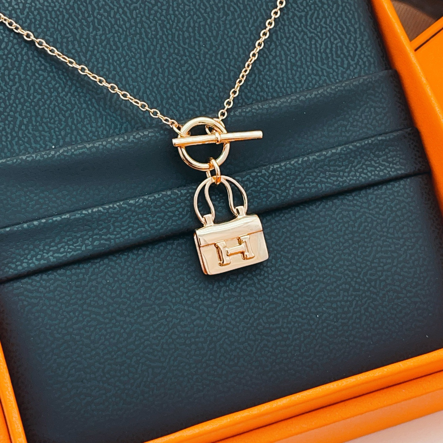 i1765337343635_2031_0_0