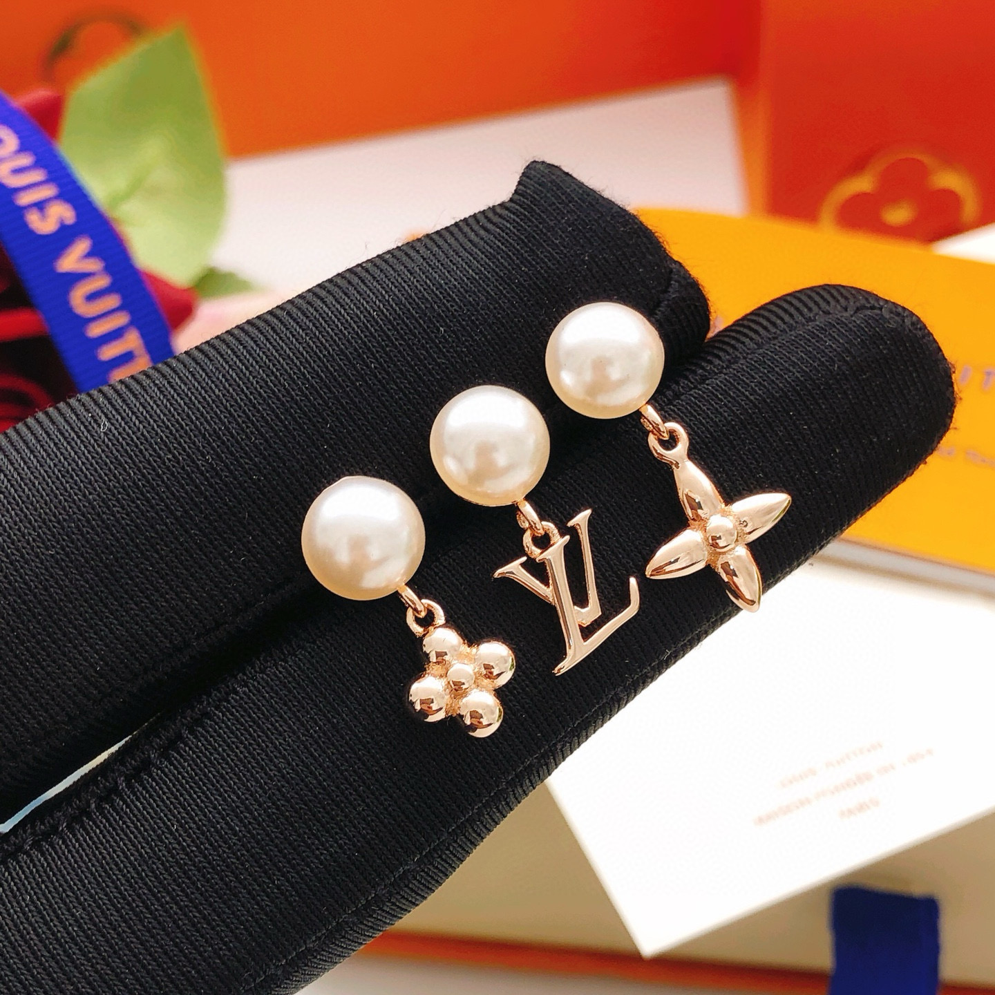 i1765378589840_1663_0_0