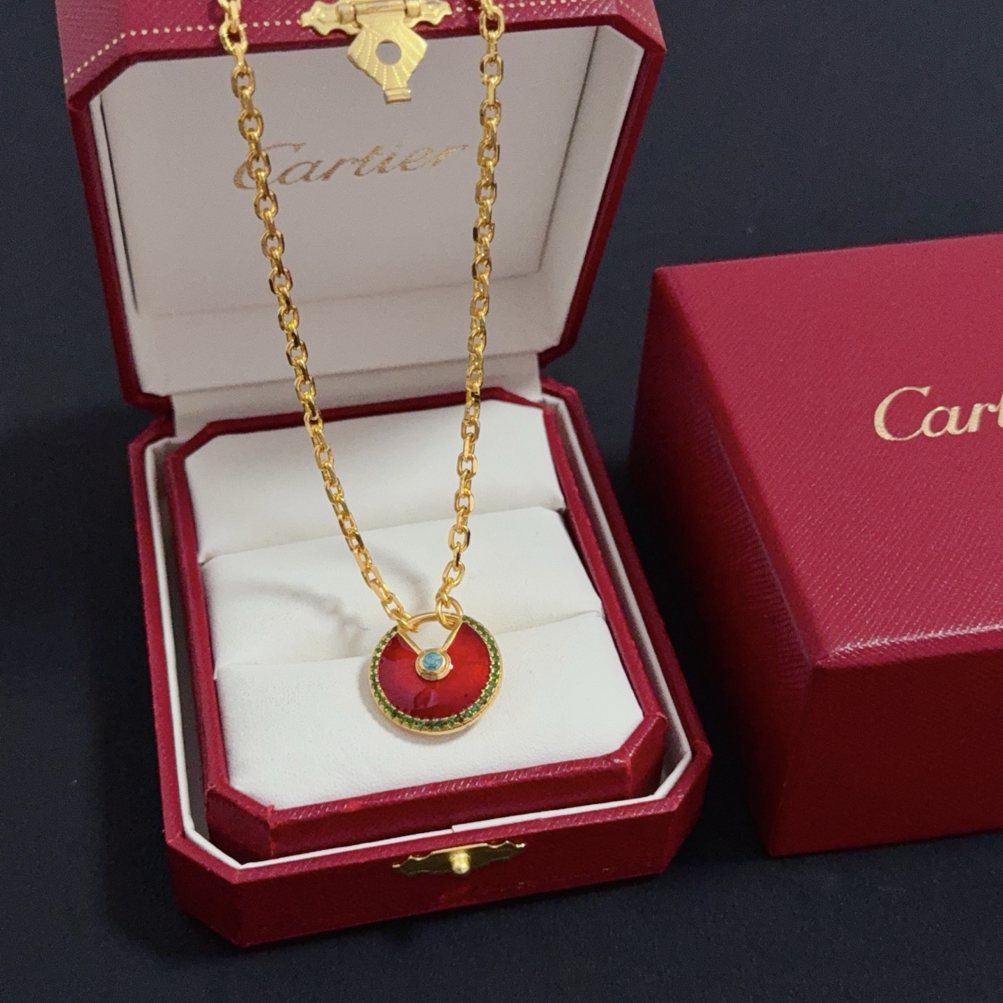 Cartier diamond necklace, high-end customized version, diamond inlaid craftsmanshi, V gold material, classic and