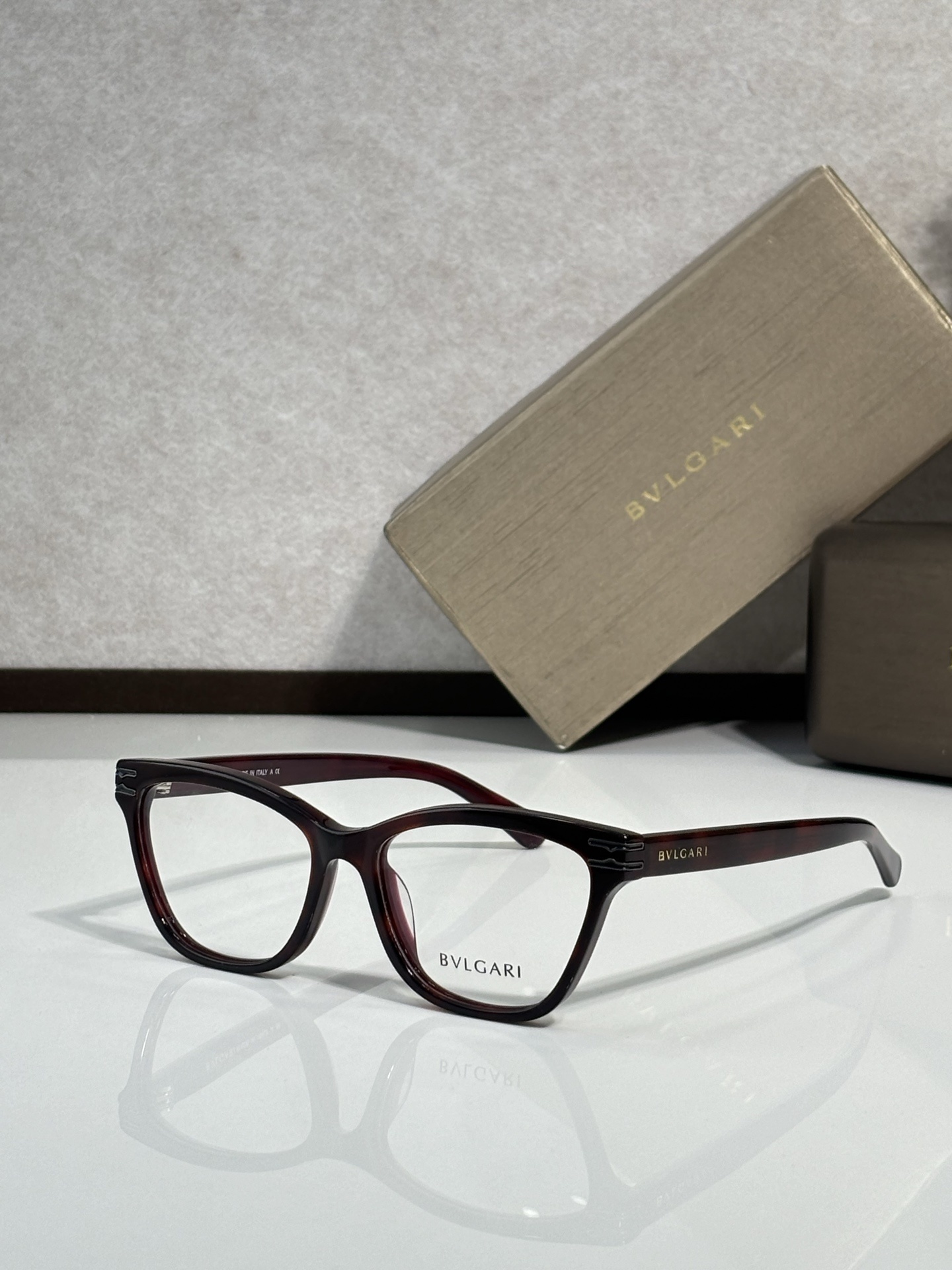 tmoodx3enbx.jpg