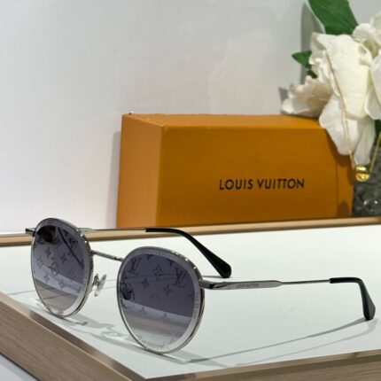 L*uis V*ittion Z2608U